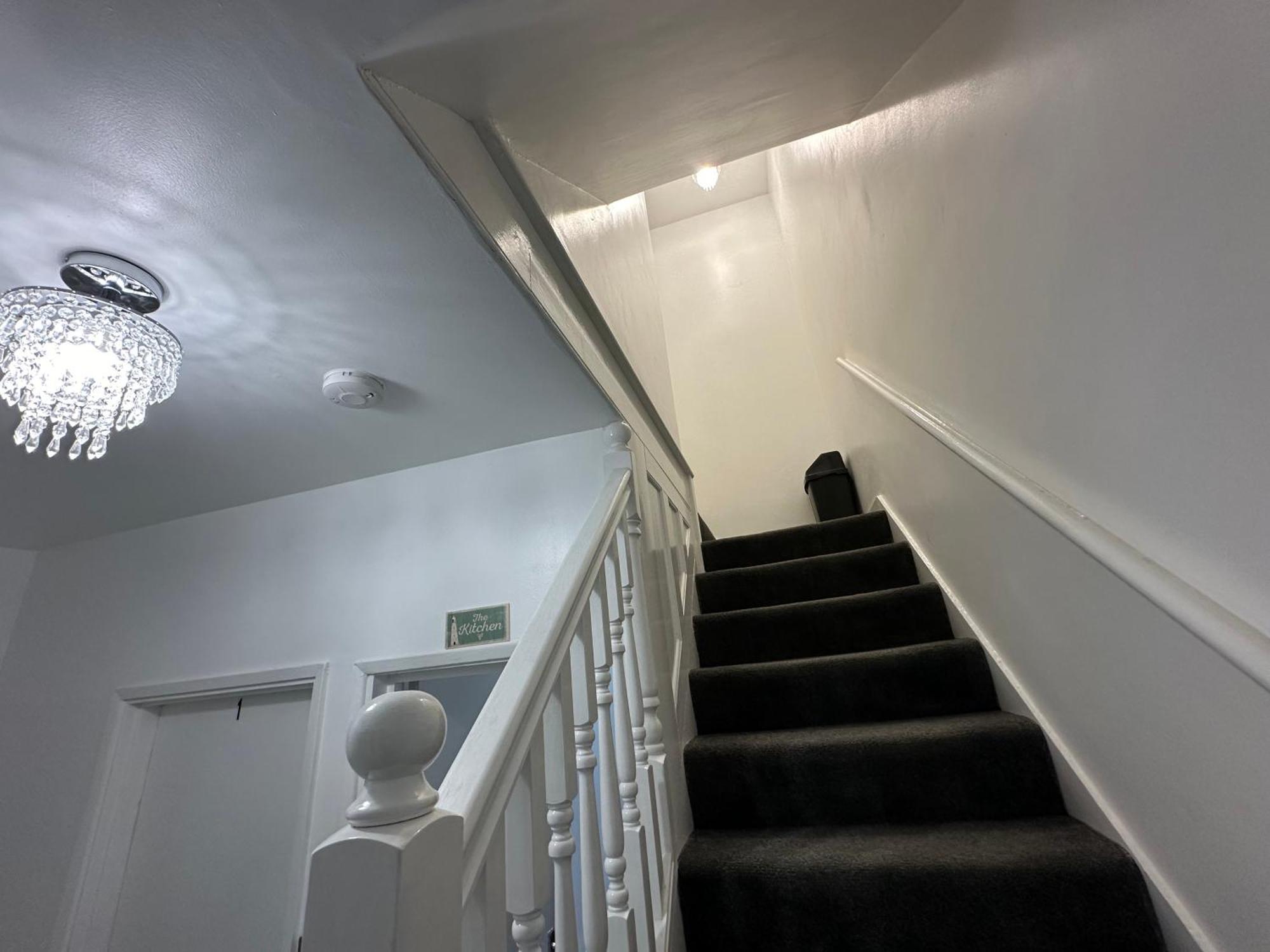 4Th Studio Flat With Private Own Bathroom A London Luxury Family Home Setup And Furnished With Double Bed Plus A Double Futon-Sofa Bed A Single Futon Bed A Baby Cot And Garden And Free Parking מראה חיצוני תמונה